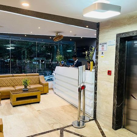 The Porch Inn Hotel/Service Apartments Bangalore Exterior foto