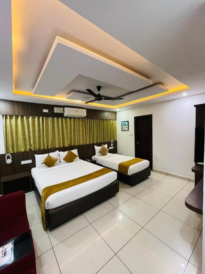 The Porch Inn Hotel/Service Apartments Bangalore Exterior foto
