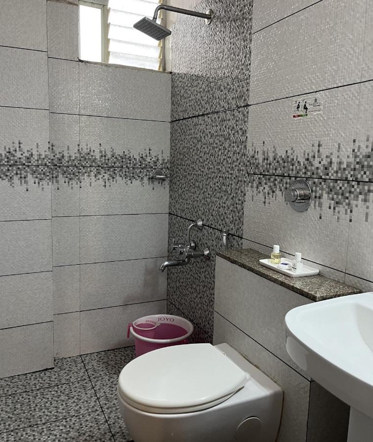 The Porch Inn Hotel/Service Apartments Bangalore Exterior foto