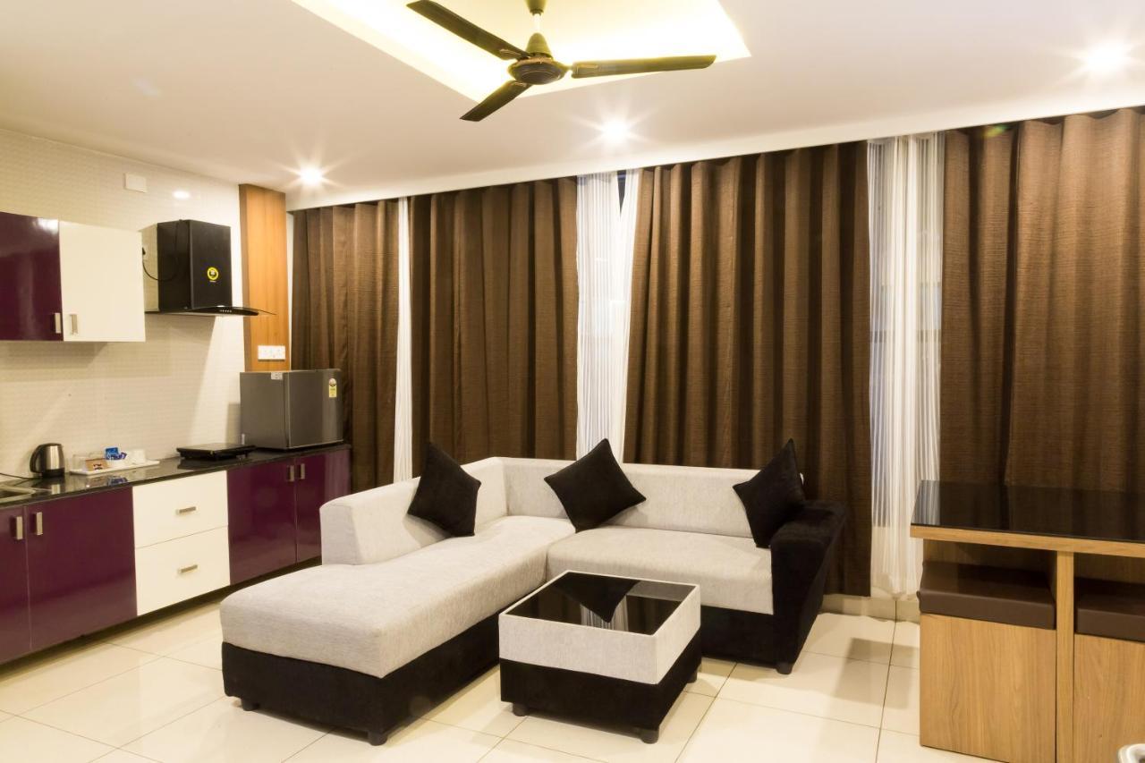 The Porch Inn Hotel/Service Apartments Bangalore Exterior foto